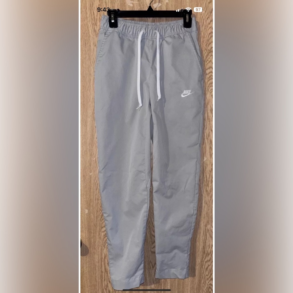 Nike Men’s Woven Taper Leg Pants (S)